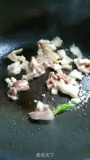 Make Doudou fried meat step 2
