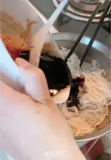Make Onion noodles step 7