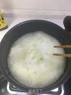 Make The oily noodles from the dumplings step 3