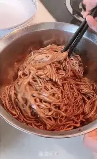 Make Onion noodles step 8