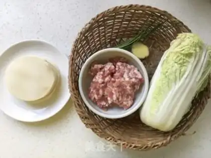 Make Pork dumplings step 0