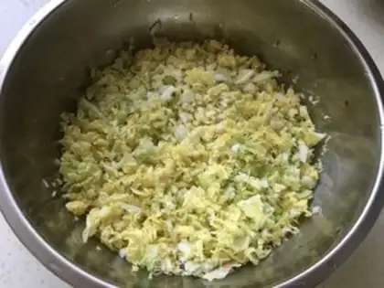 Make Pork dumplings step 2