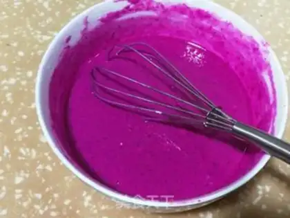 Make Frozen egg burrito step 1