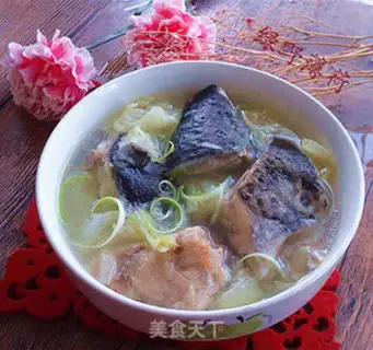 Make Soup with salmon head step 8
