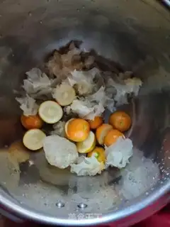 Make Orange silver ear rose soup step 2