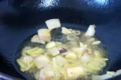 Make Sour pork stew step 3