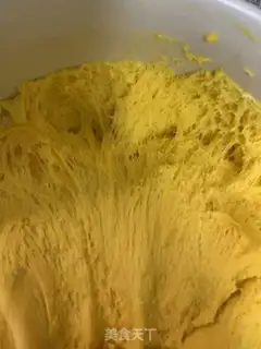 Make Pumpkin red bean pie step 6