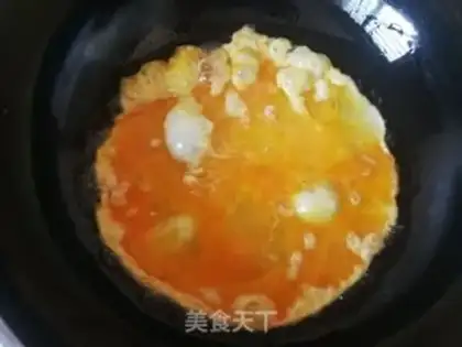 Make Celery fried eggs step 2