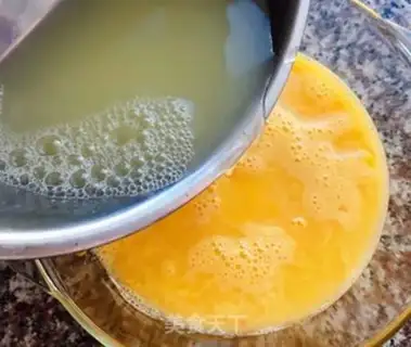 Make Shrimp-crawling spinach stench step 1