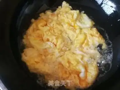 Make Celery fried eggs step 3