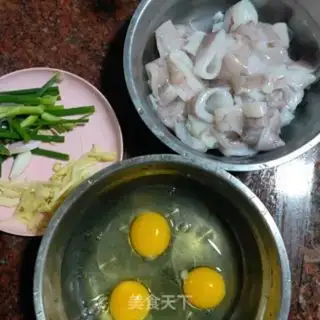 Make Fired squid rings step 1