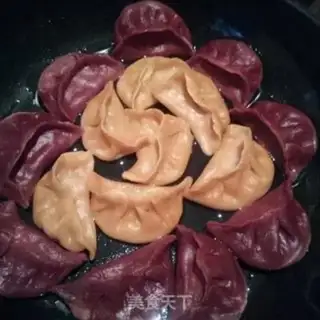 Make Colored fried dumplings step 1