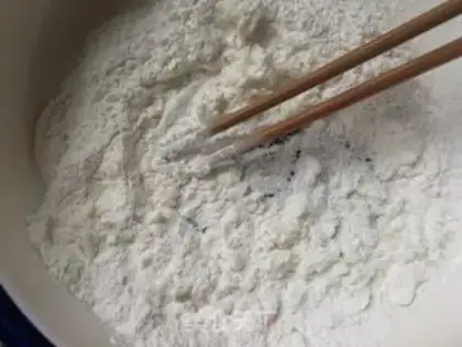 Make Cinnamon makes round step 1