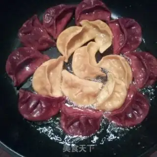 Make Colored fried dumplings step 2