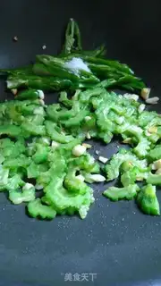 Make Garlic bitter melon step 3
