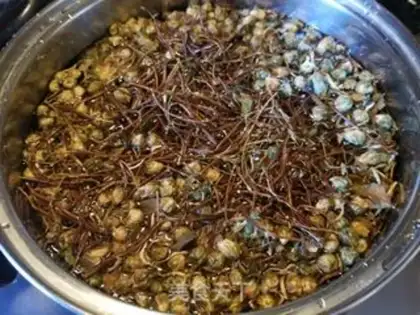 Make Chicken-bones-breed tea step 1
