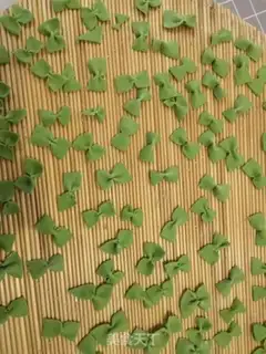 Make Spinach butterflies step 5