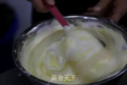Make Fruit box cake step 18