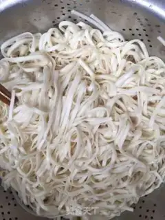 Make Egg noodles step 1