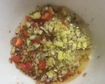 Make Spicy chicken silk step 3