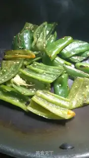 Make Pyramid and garlic step 3