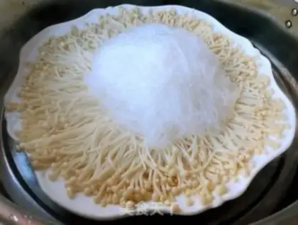 Make Fans steamed with golden needles and mushrooms step 6