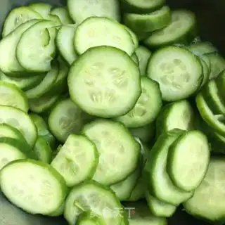 Make Sour spicy macs step 1