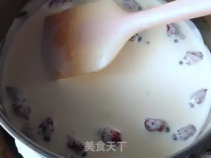 Make Rose box cake step 8