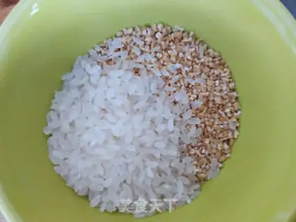 Make Oatmeal yolk salad step 1