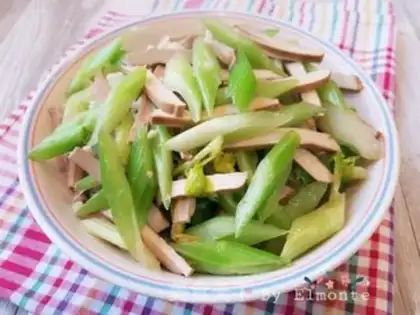 Make Celery fried beans step 9