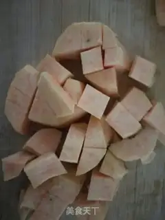 Make Red dates and sweet potatoes step 0