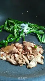 Make Squeeze and thin meat step 3