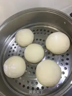 Make White buns step 10
