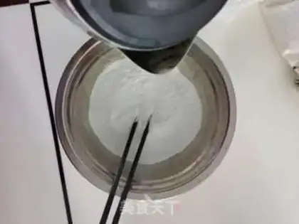 Make The red dates are laughing step 1
