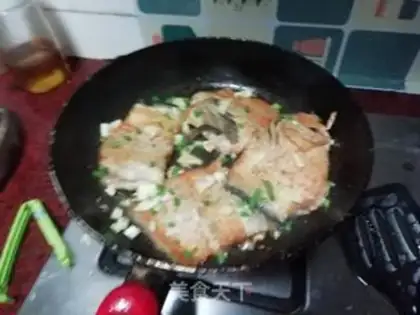 Make Fried salmon bones step 6