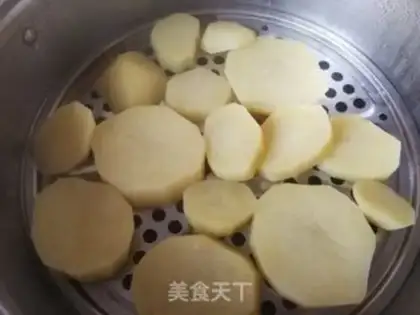 Make Gold potato ball step 1