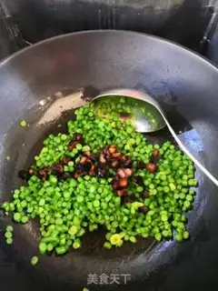 Make Flies step 4