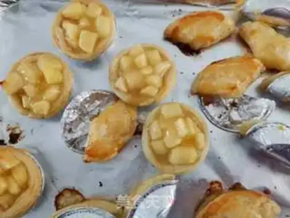 Make Simple apple pie step 11