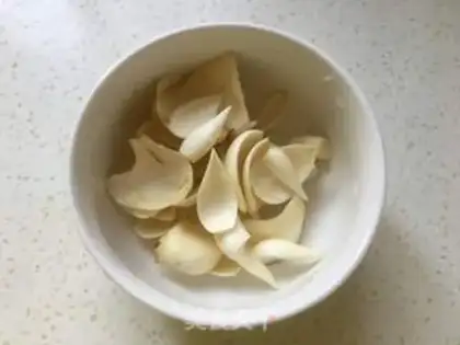 Make Little rice lilies step 3