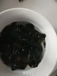 Make Homemade three hot pots step 2