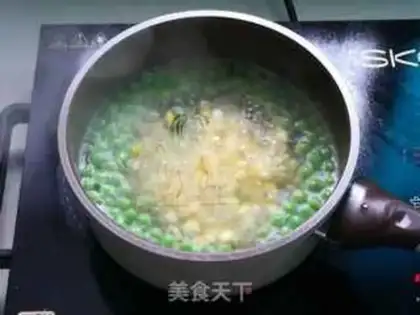 Make Tomato corn fried peas step 3