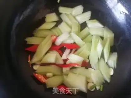 Make Celery makes lilies step 5