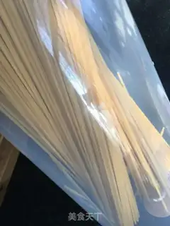 Make Tomato beef pasta step 0