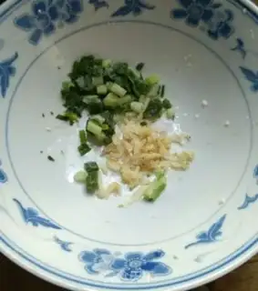 Make White tofu fishball soup step 1