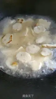 Make White tofu fishball soup step 3