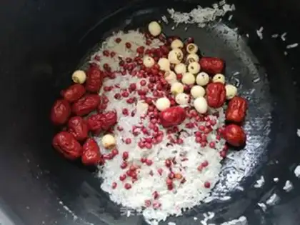 Make Red Bean Lotus step 1