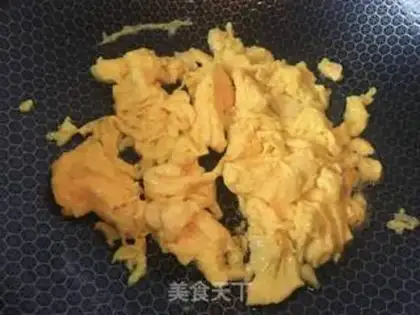 Make Scrambled eggs step 4