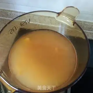 Make Tomato egg hot noodles step 4