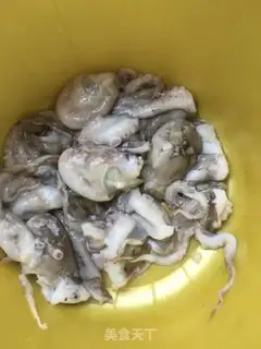 Make Spicy pepper fried octopus step 0