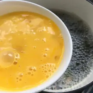 Make Soup for the pickle shrimp step 5